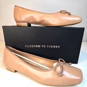 Fashion to Figure Tan Flats with Bow Detail NEW BALLETCORE BOW GIRLY. WIDE